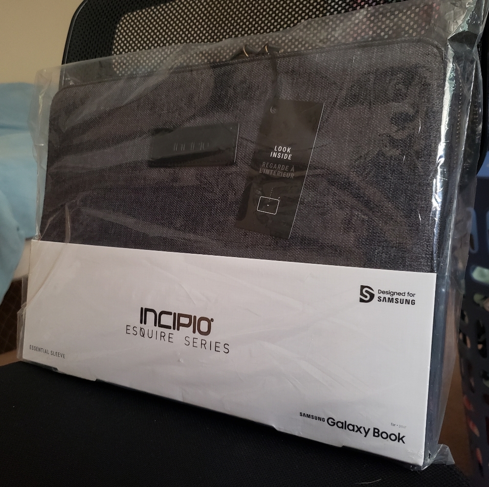 Incipio Esquire Series Sleeve